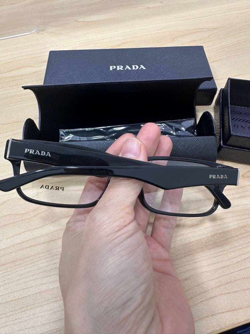 PRADA ブラックフレーム メガネ