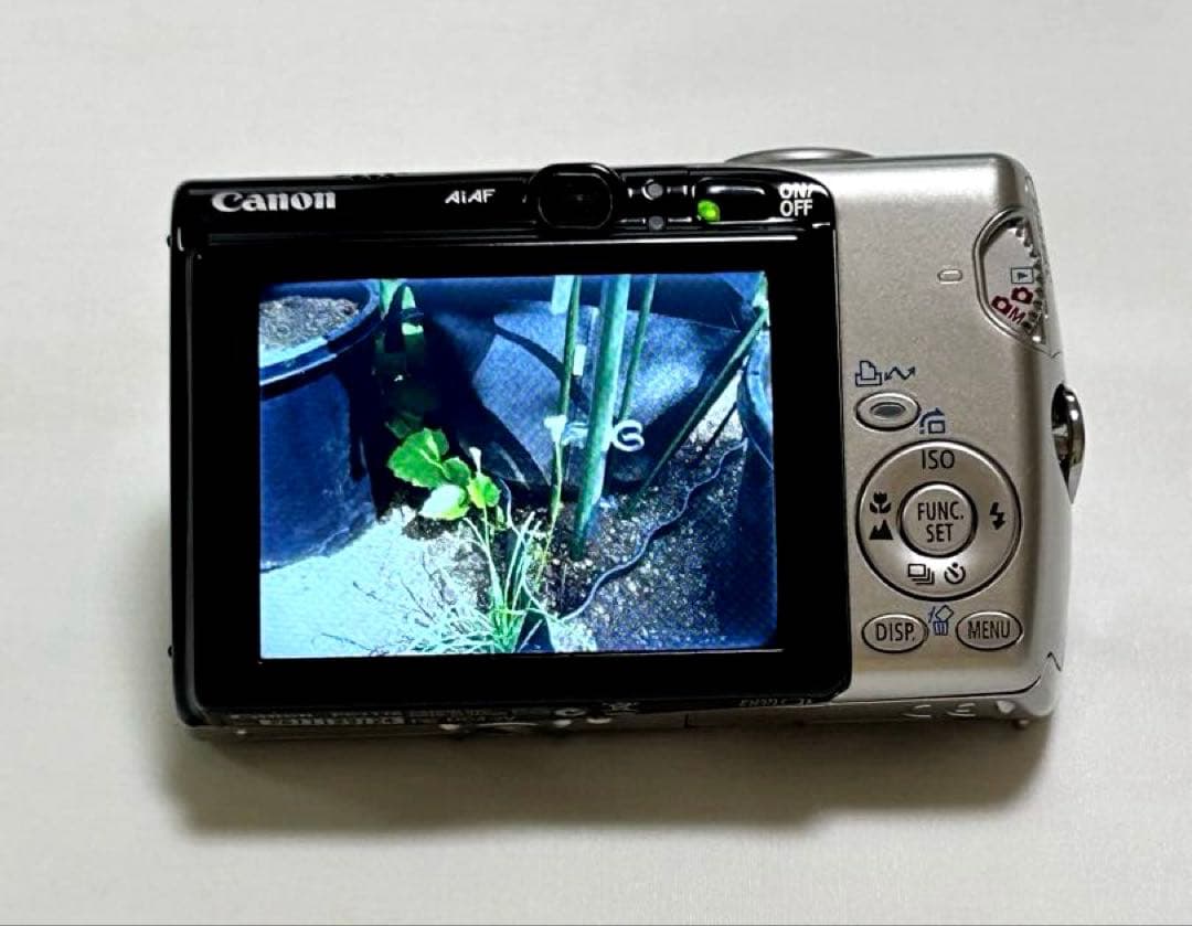 Canon IXY DIGITAL 800IS 新品バッテリーあり　動作確認すみ