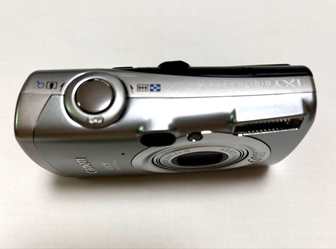 Canon IXY DIGITAL 800IS 新品バッテリーあり　動作確認すみ