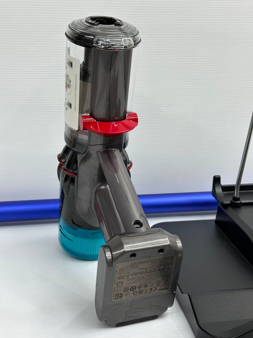 2024年製　ダイソン掃除機　SV21 本体　ヘッド　パイプ　充電器　セット