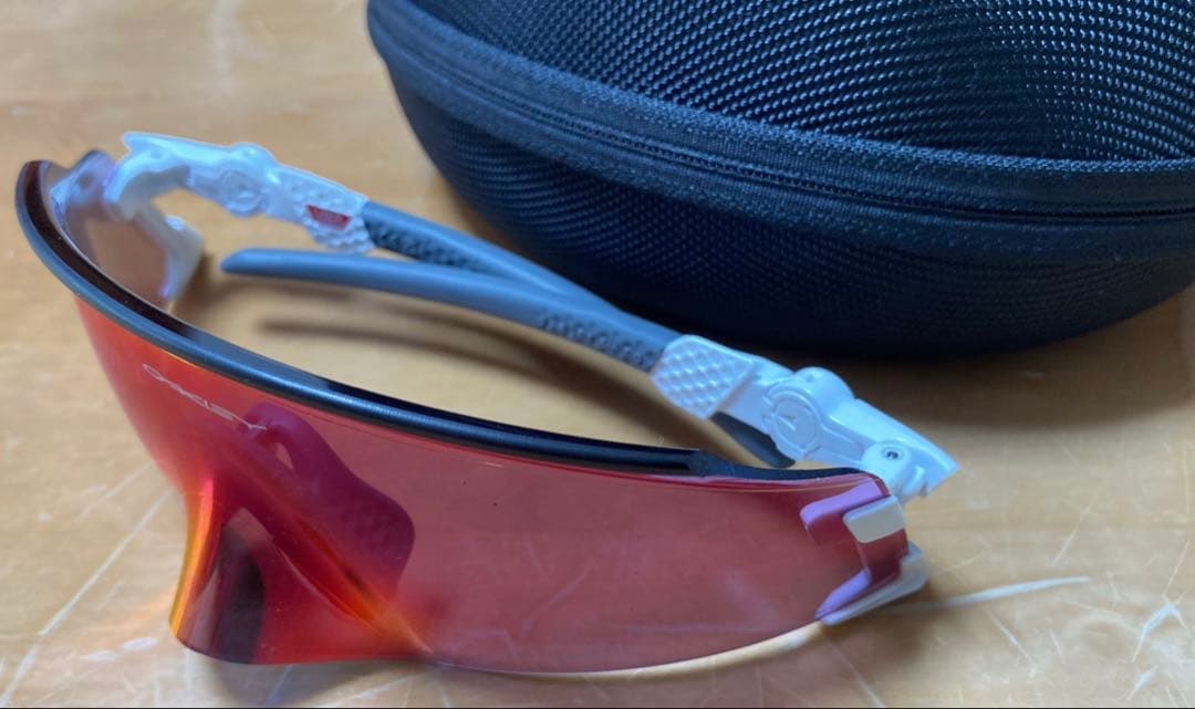 Oakley kato スポーツサングラス 赤レンズ ケース付き【値下げOK！】