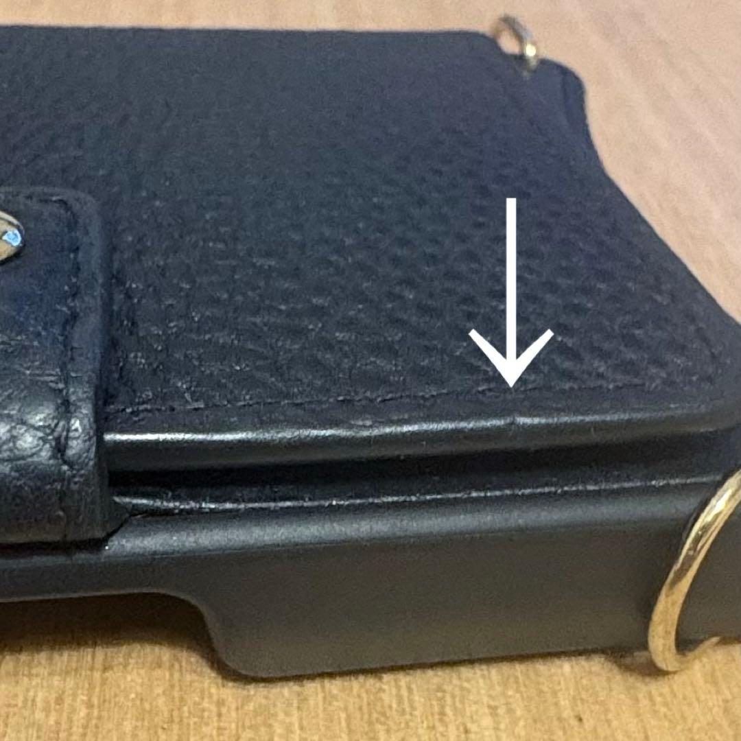 バンドリヤー　BANDOLIER iPhone16ケース　ストラップ付