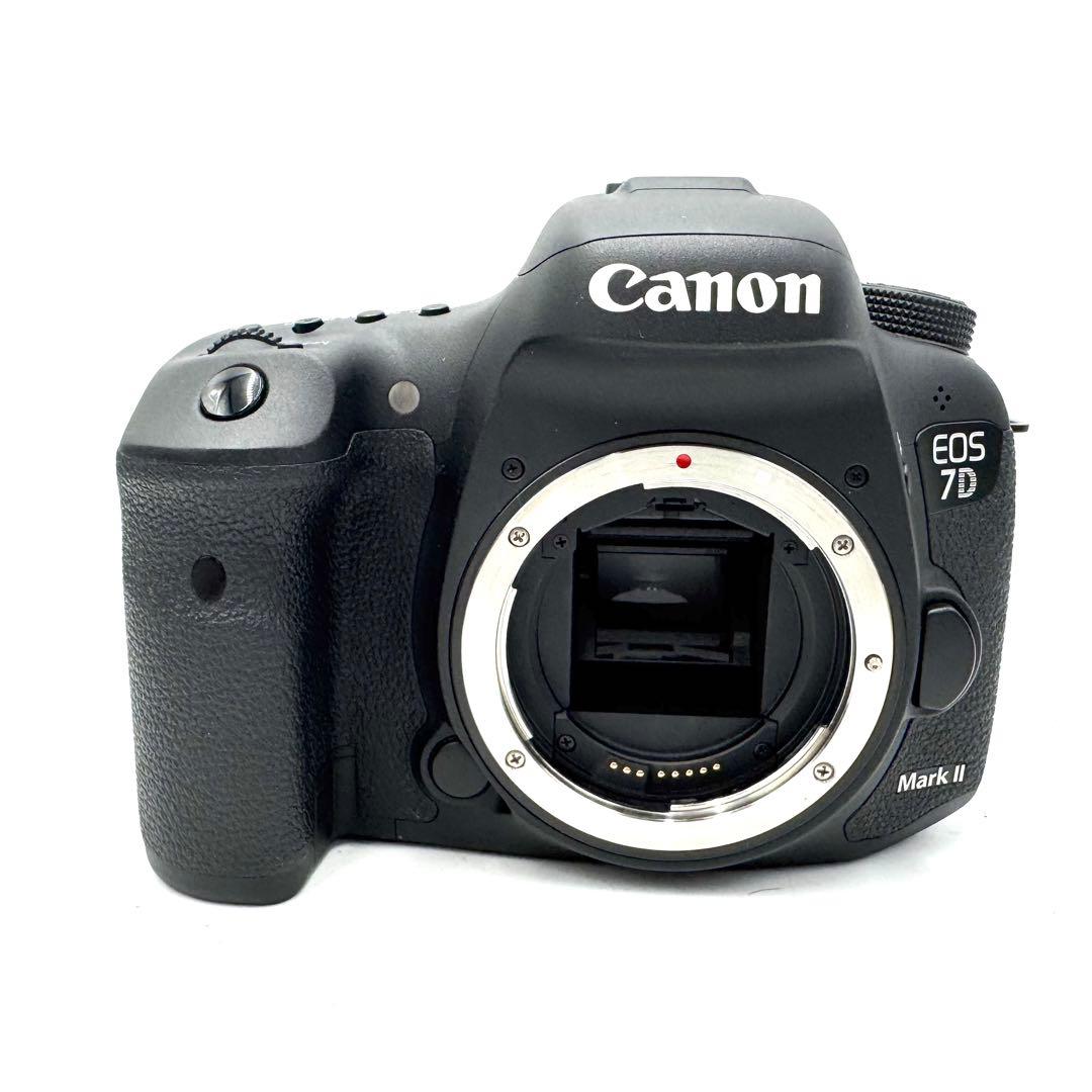 未使用級！CANON キャノン EOS 7D Mark II デジタル一眼レフ