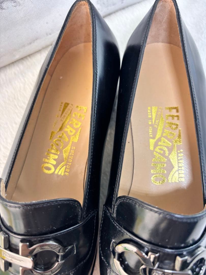 極美品✨サルヴァトーレフェラガモ ローファーガンチーニ　スクエア24.5cm黒