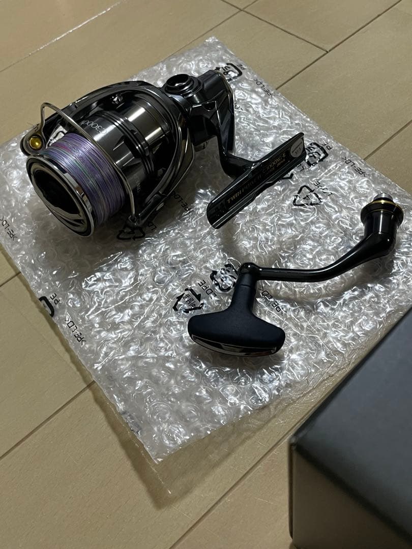 【１回使用】シマノ 24 ツインパワー C3000XGスピニングリール
