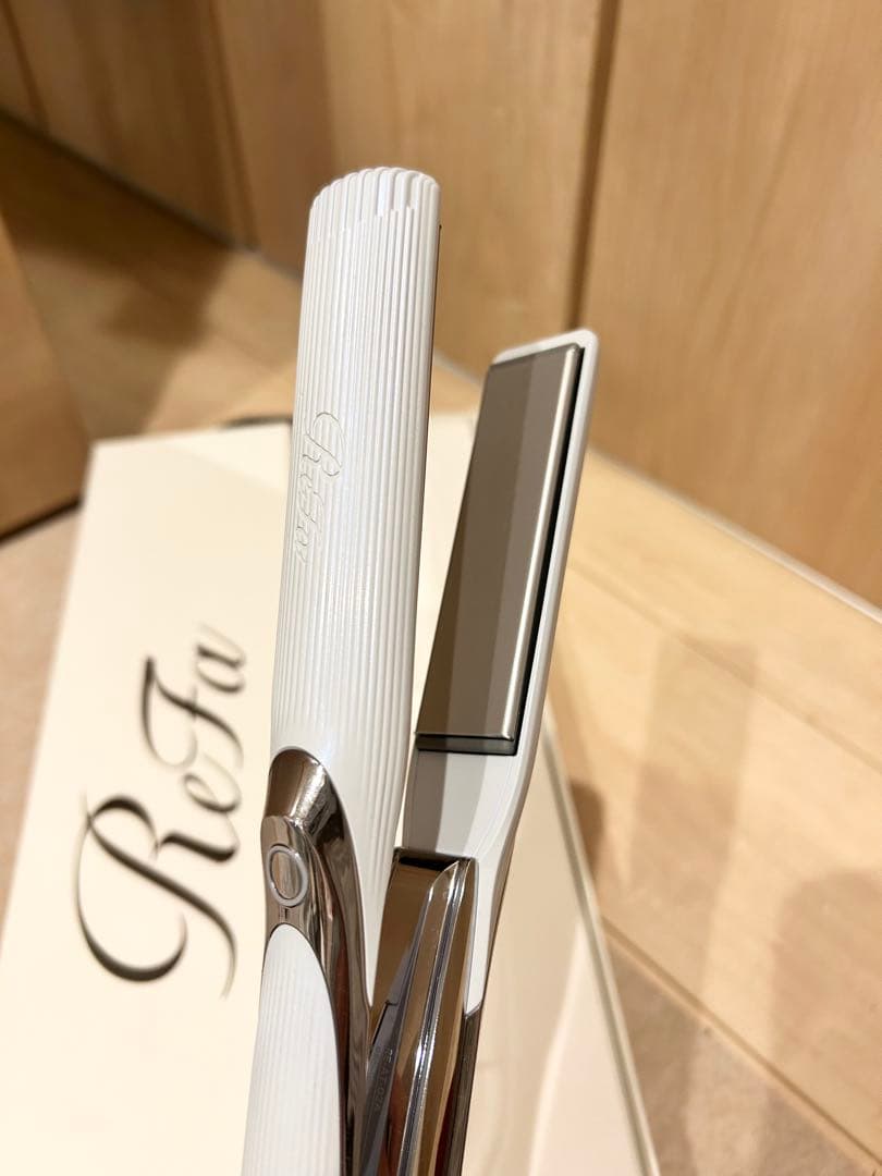 美品❣️リファストレートアイロンプロ