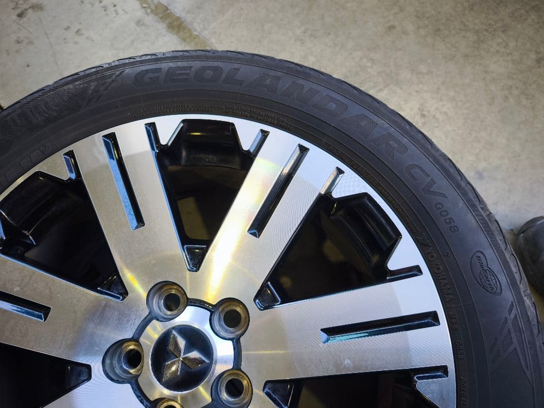 【送料込】タイヤホイールセット4本 225/55R18 98V デリカD5