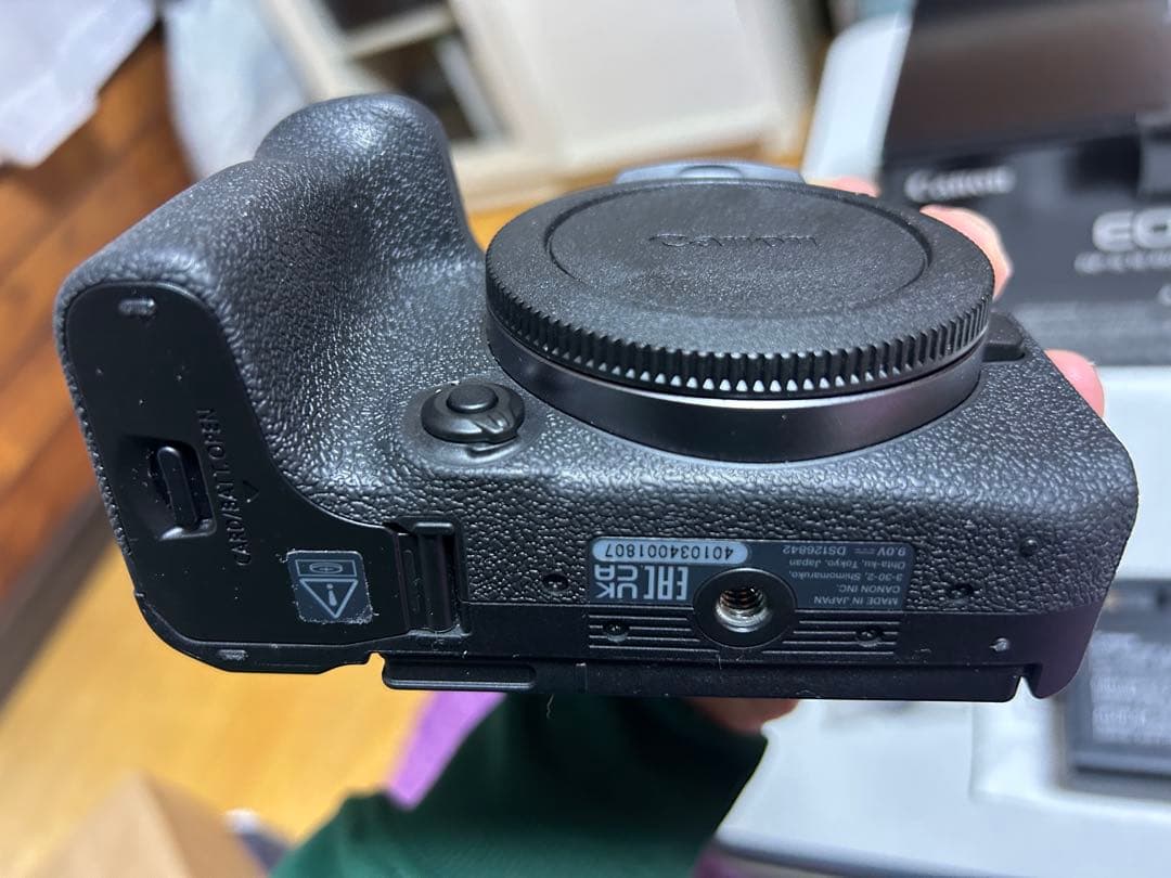 Canon EOS R10 ミラーレスカメラ RF18-150