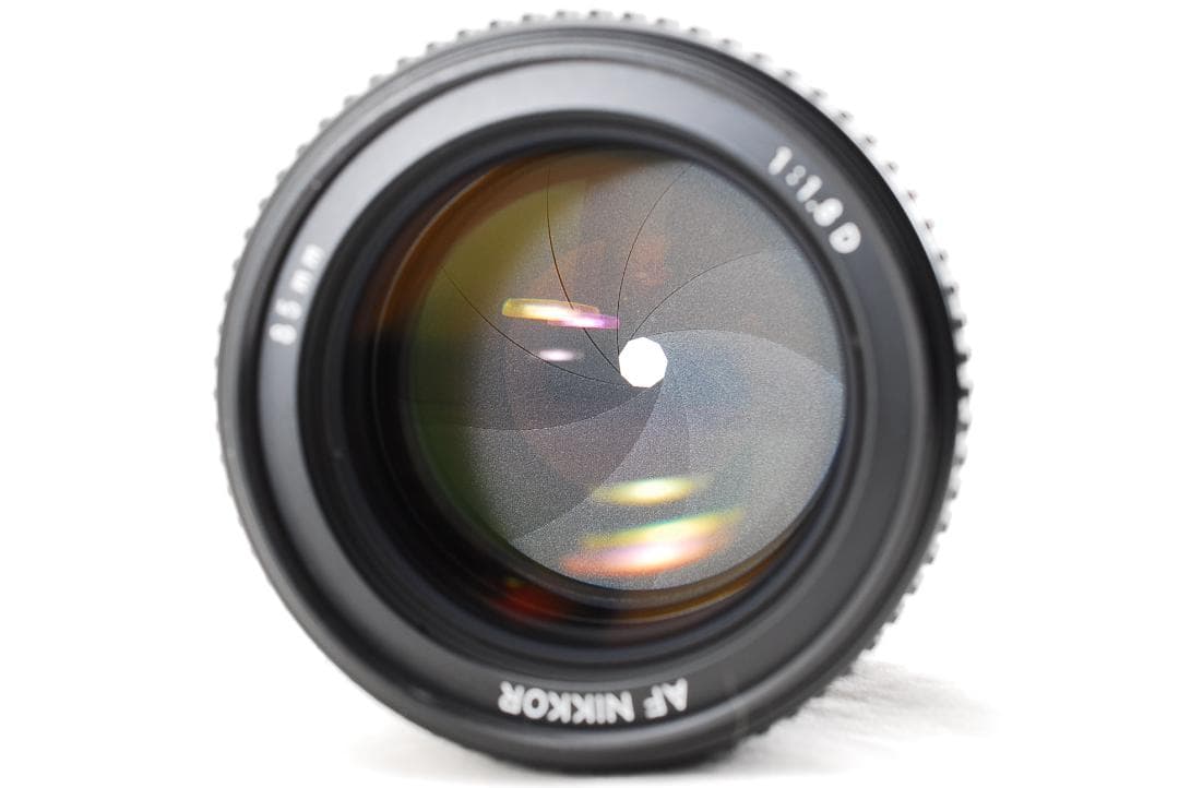 ニコン Nikon AF Nikkor 85mm F1.8D Lens