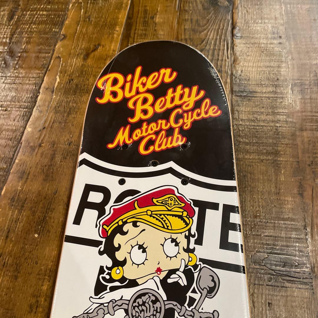 スケートボード デッキ フォルディング チェアーベティ