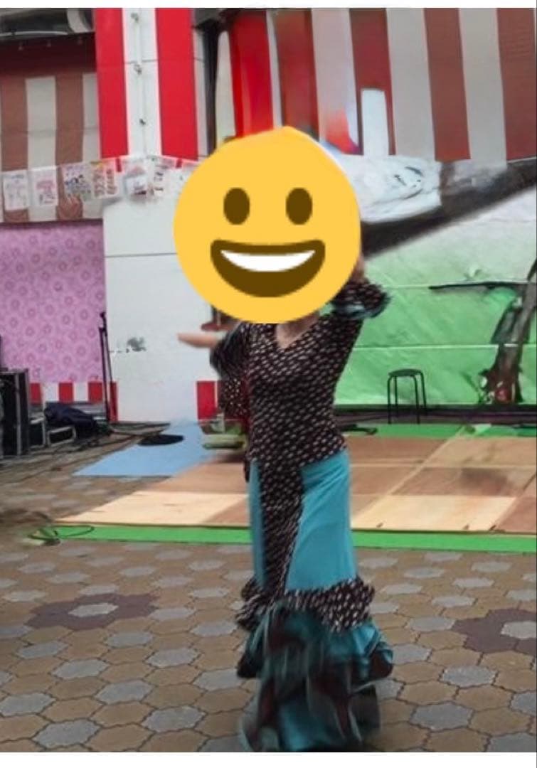 フラメンコドレス 茶色と水色のドット柄　マンサニージャ