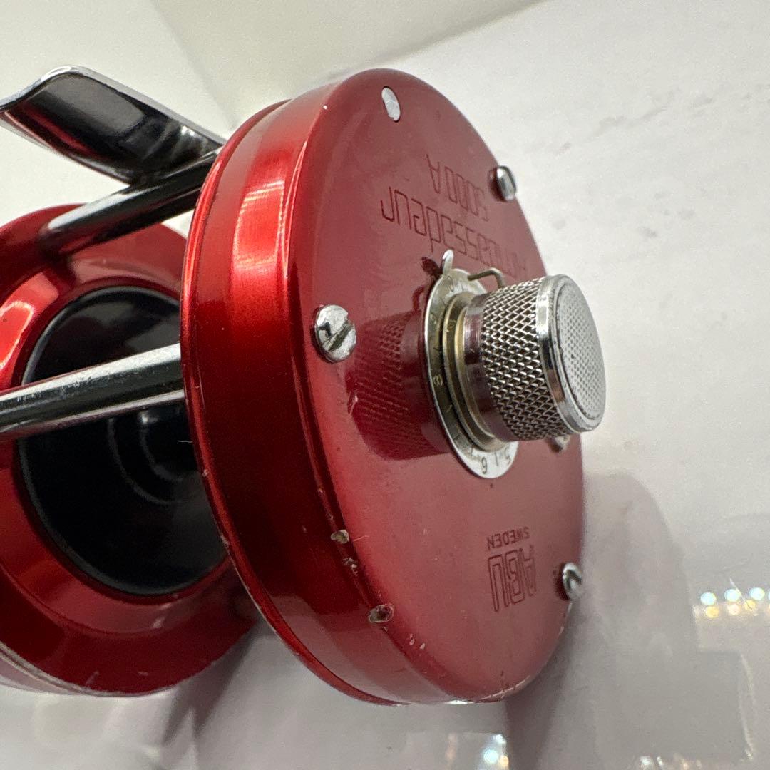 ABU Ambassadeur 5000A レッド