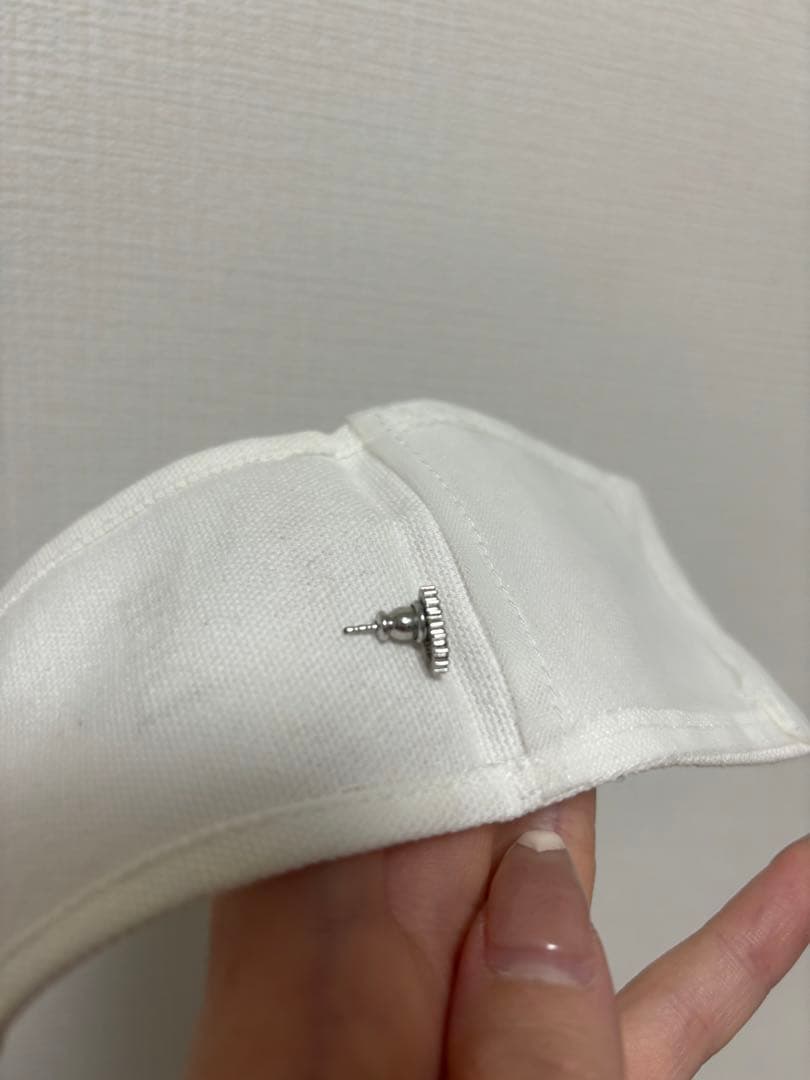 Diorピアス