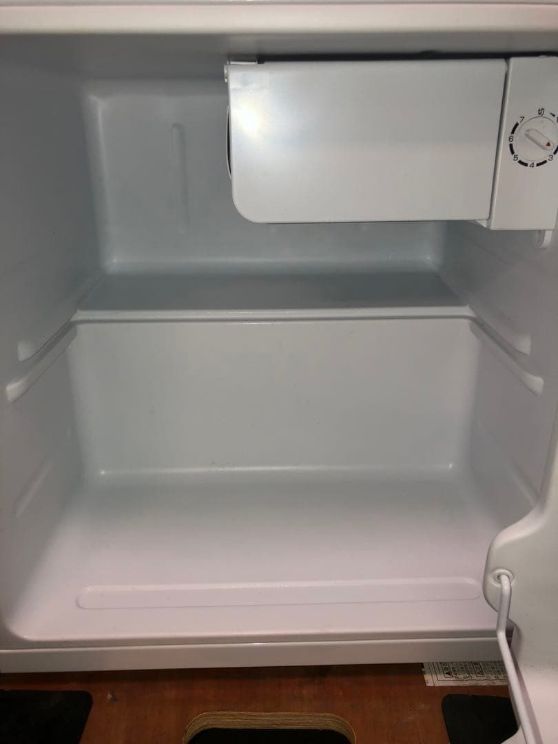 9r35 22年製 1ドア 小型冷蔵庫 JR046ML01WH 一人暮らし 単身