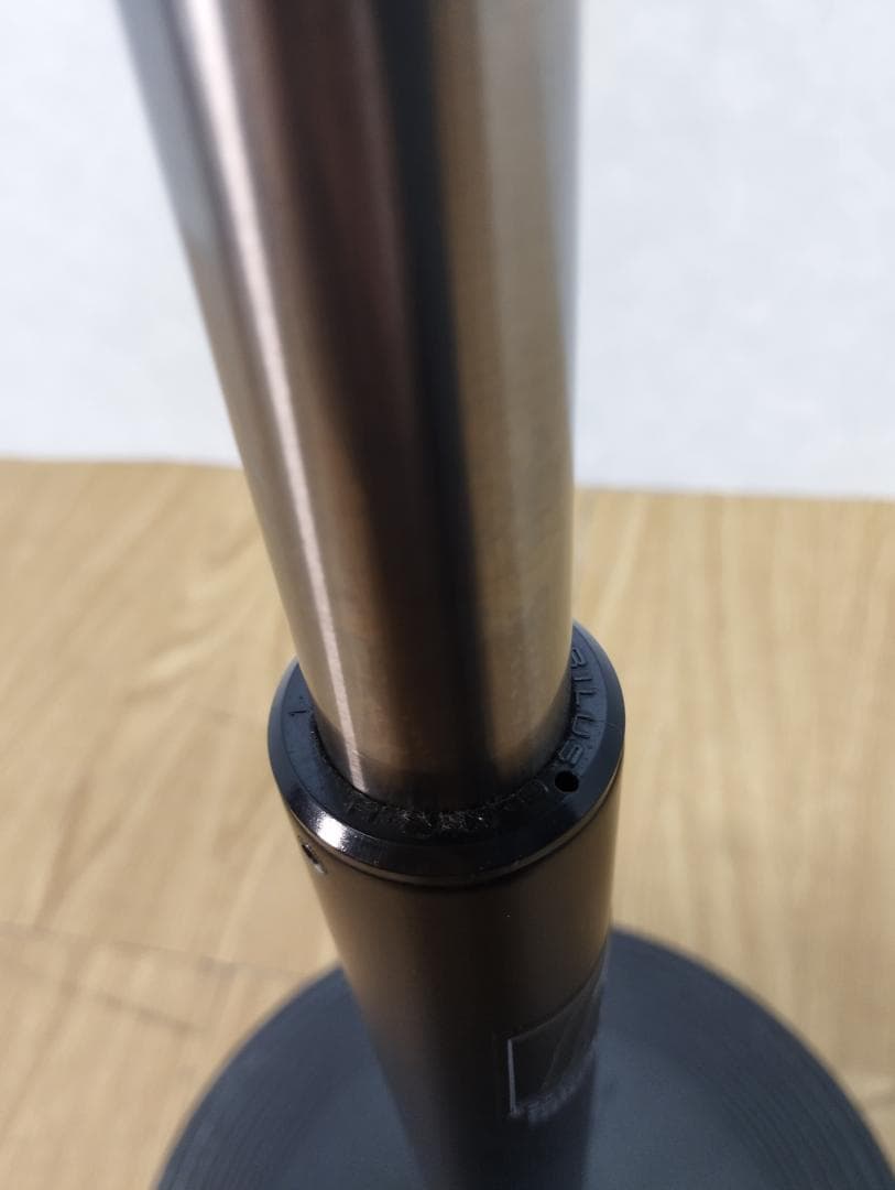 K◇1072 Wilkhahn ハーフシーティングチェア Stitz コルク