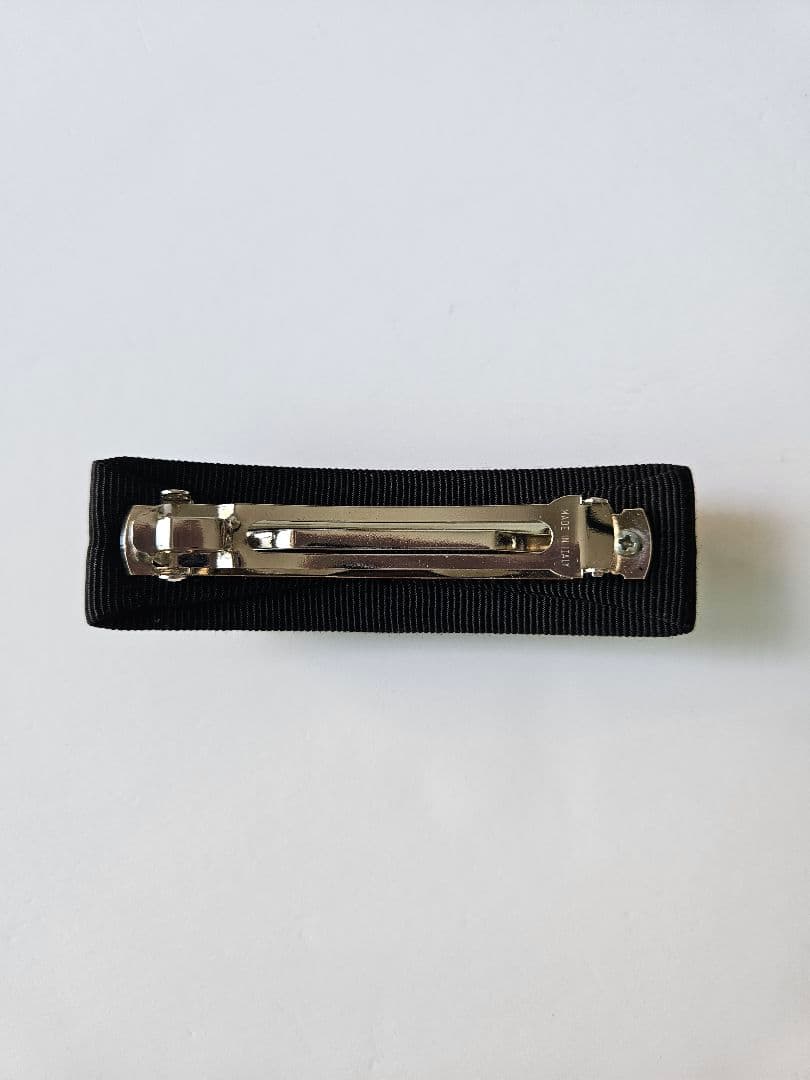 Ferragamo クリスタル付きヘアクリップ