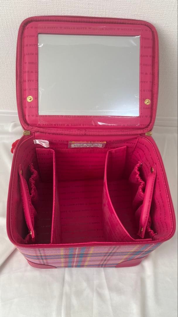 ハローキティ 35周年 タータンチェック サンリオ 小物入れコスメボックス