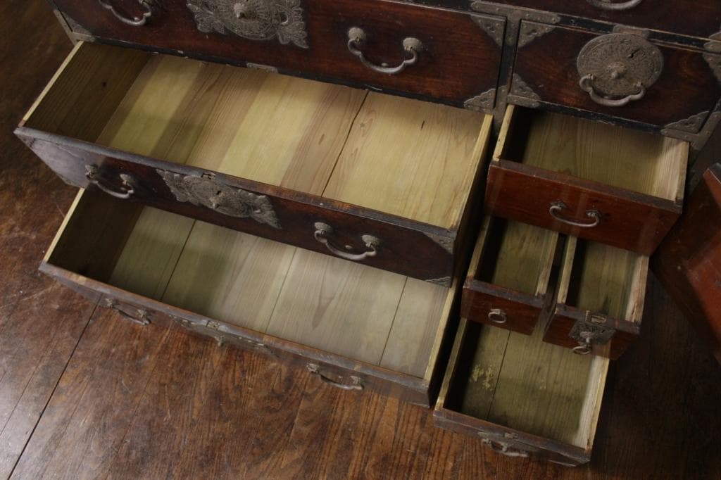 仙台箪笥 時代箪笥 欅 菊唐草 木瓜 金具 古家具 和箪笥 古道具 古民家 店舗