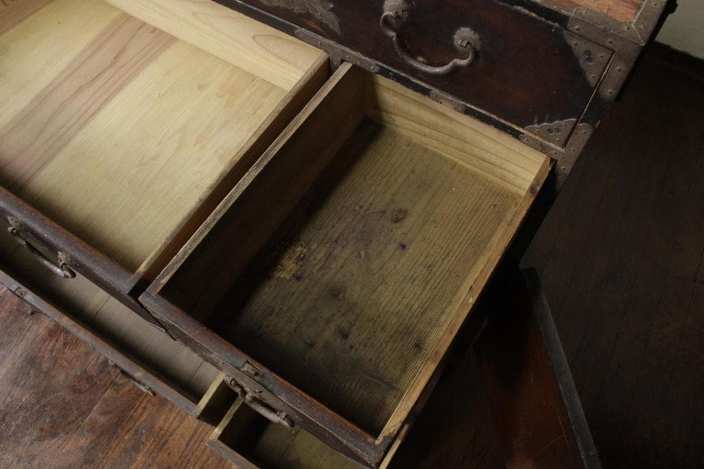 仙台箪笥 時代箪笥 欅 菊唐草 木瓜 金具 古家具 和箪笥 古道具 古民家 店舗