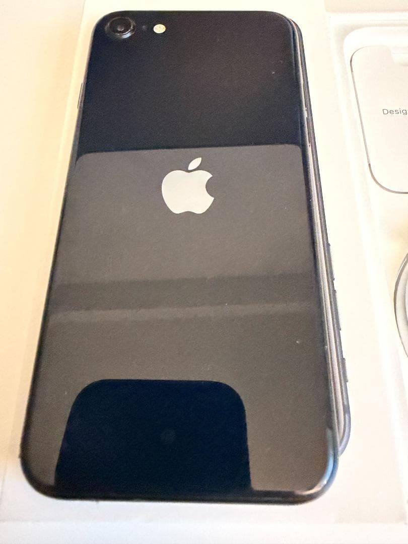 [機能不良あり] Apple iPhone SE (第3世代) 64GB