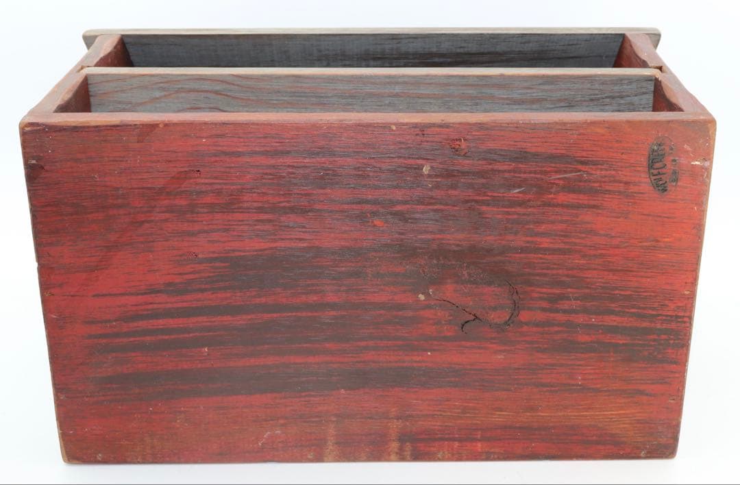 アメリカンフォーク・アート WOLF CREEK製赤と木製の家型小物入れ