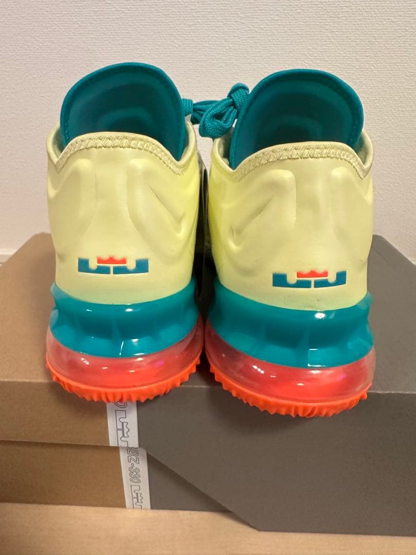 LEBRON XVIII LOW レブロン18ロウ　新品未使用