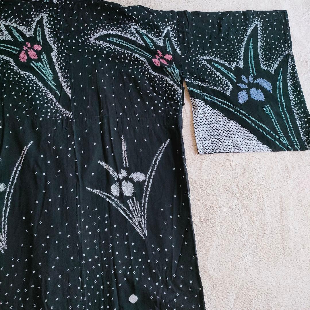 【手絞り浴衣】黒地 花柄 有松絞り 綿素材 レトロモダン