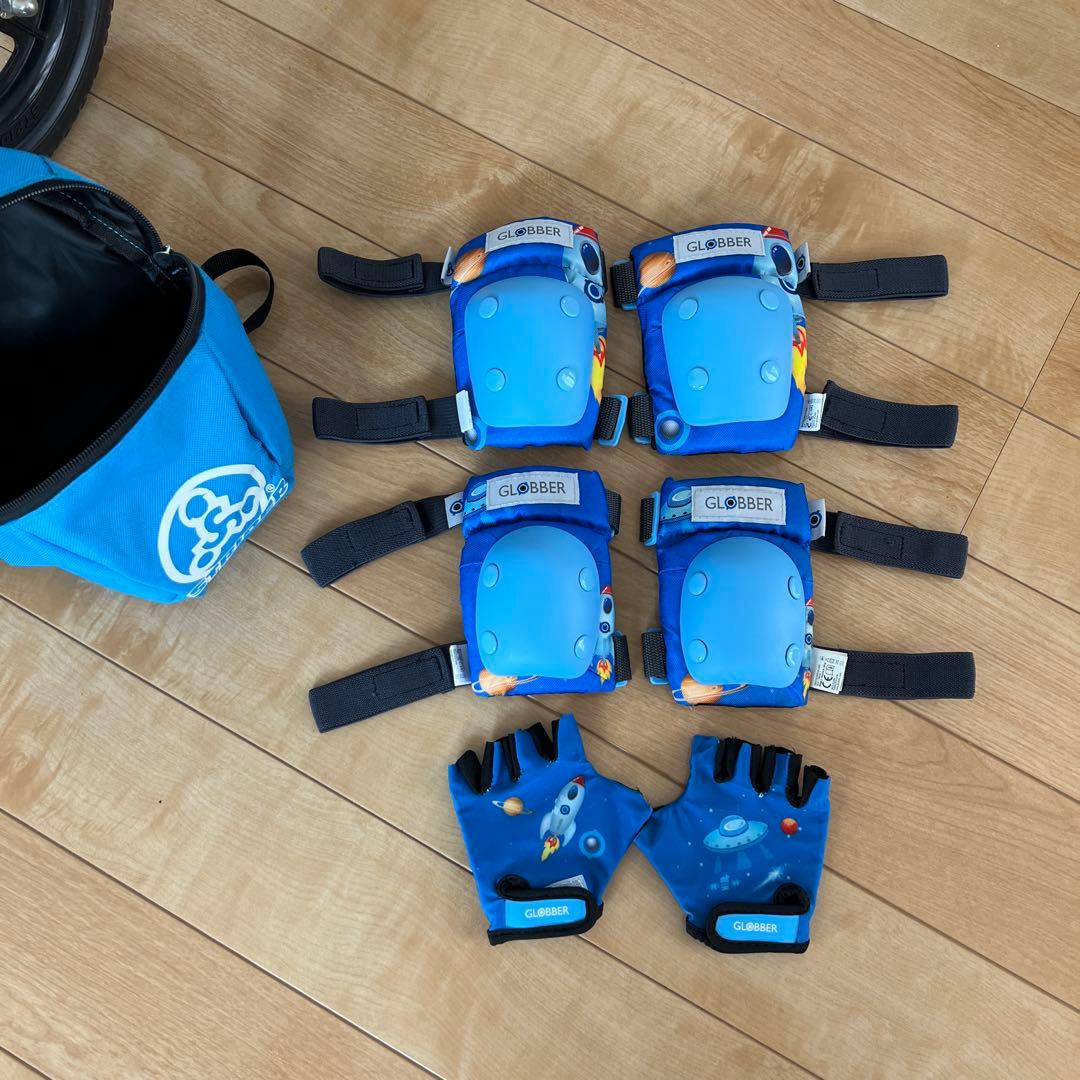 ストライダー　クラシック12 オリジナルリュック　膝と肘プロテクター手袋　セット