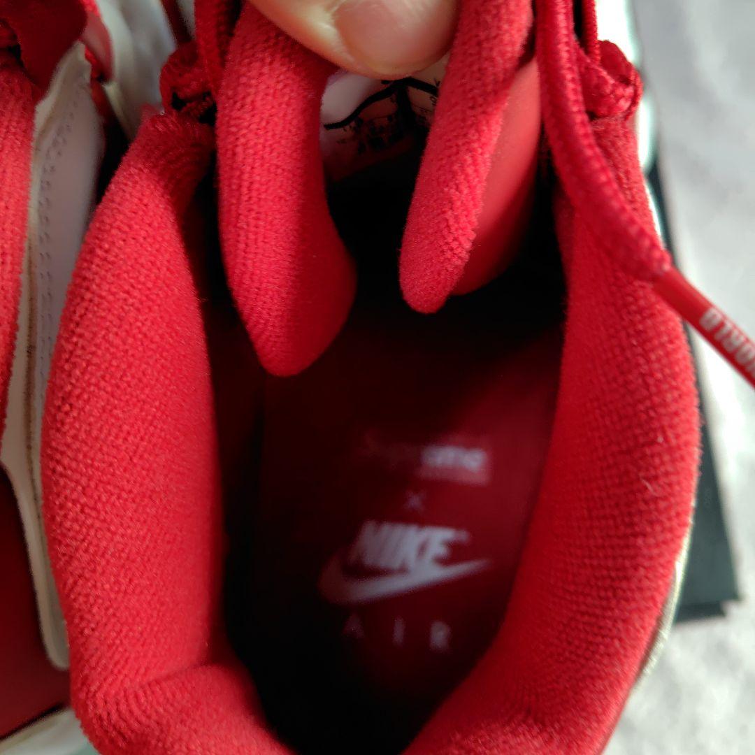 Nike AIR MORE UPTEMPO✕ Supreme レッド