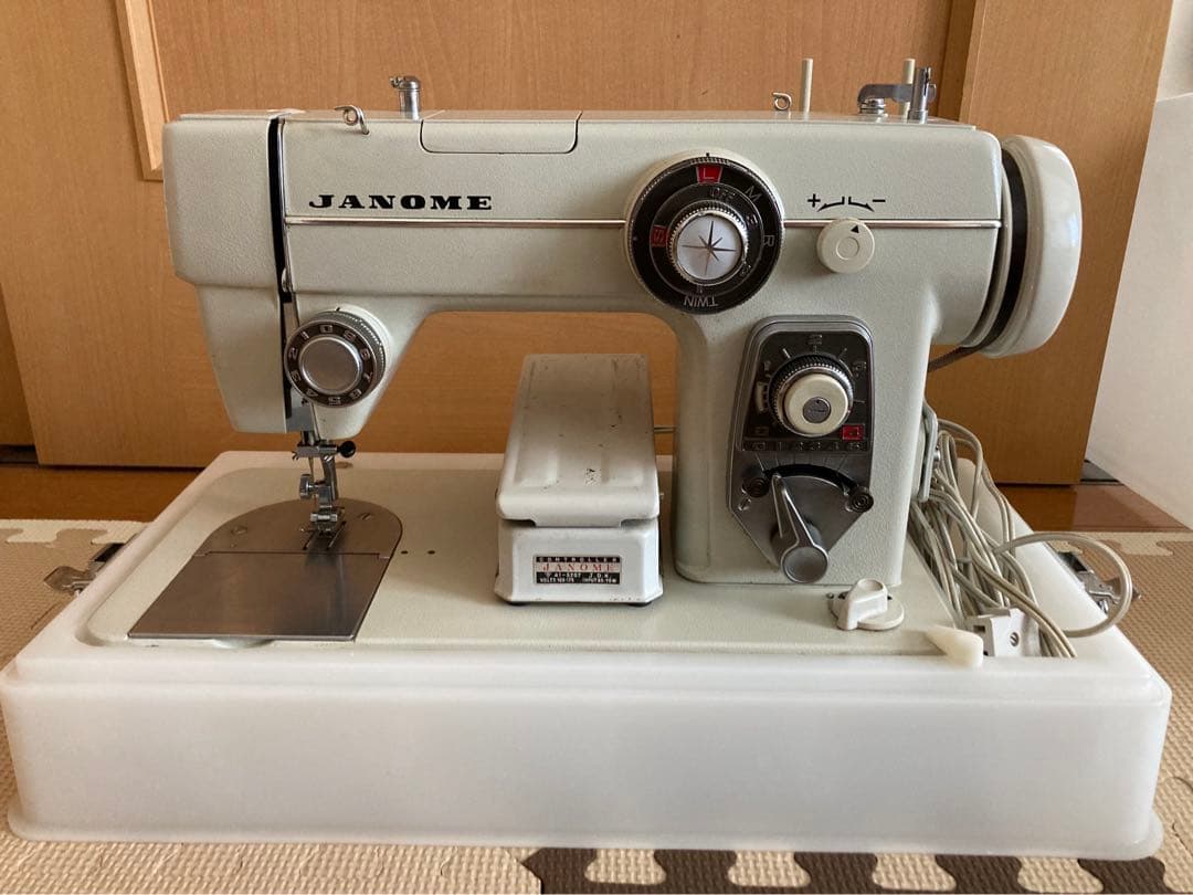 ジャノメミシン ダイヤルスーパー70 680型