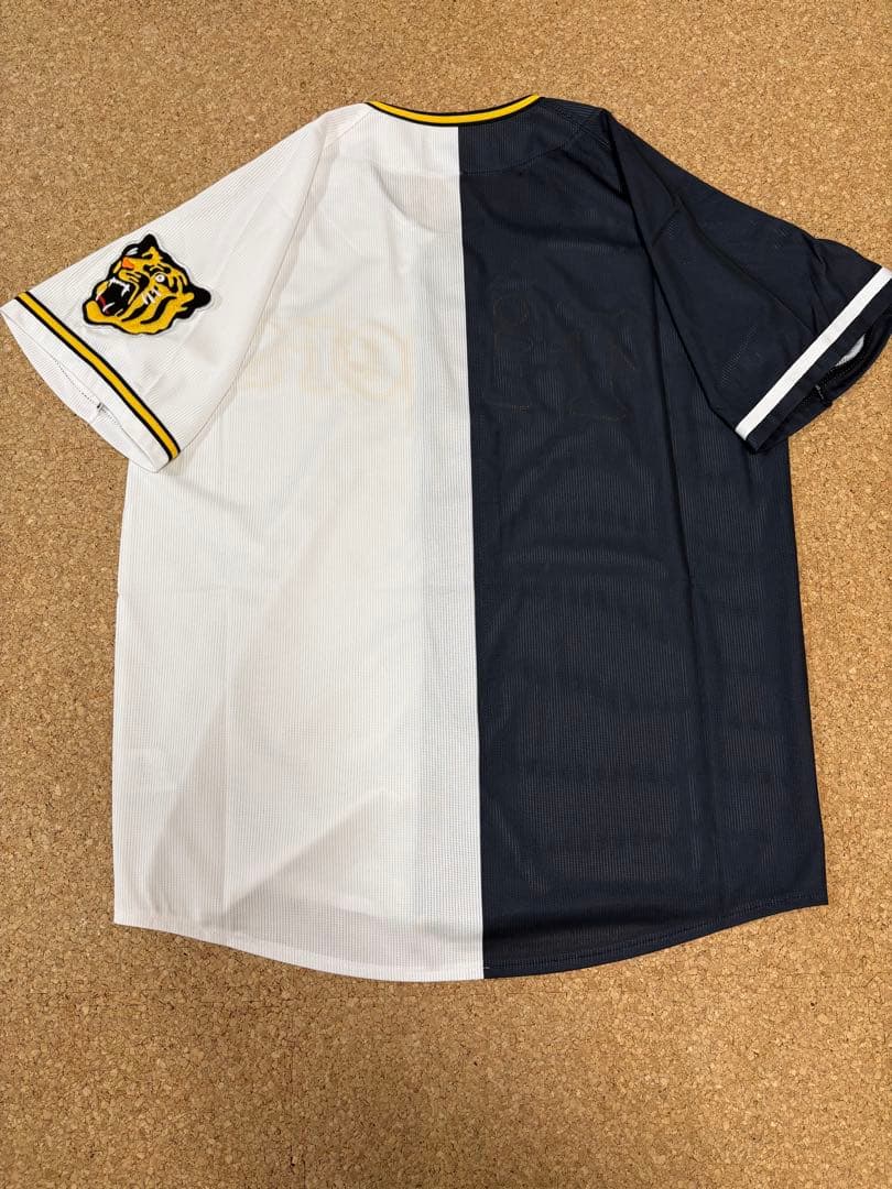 阪神タイガース ユニフォーム Lサイズ 白黒ハーフ 1000着限定品