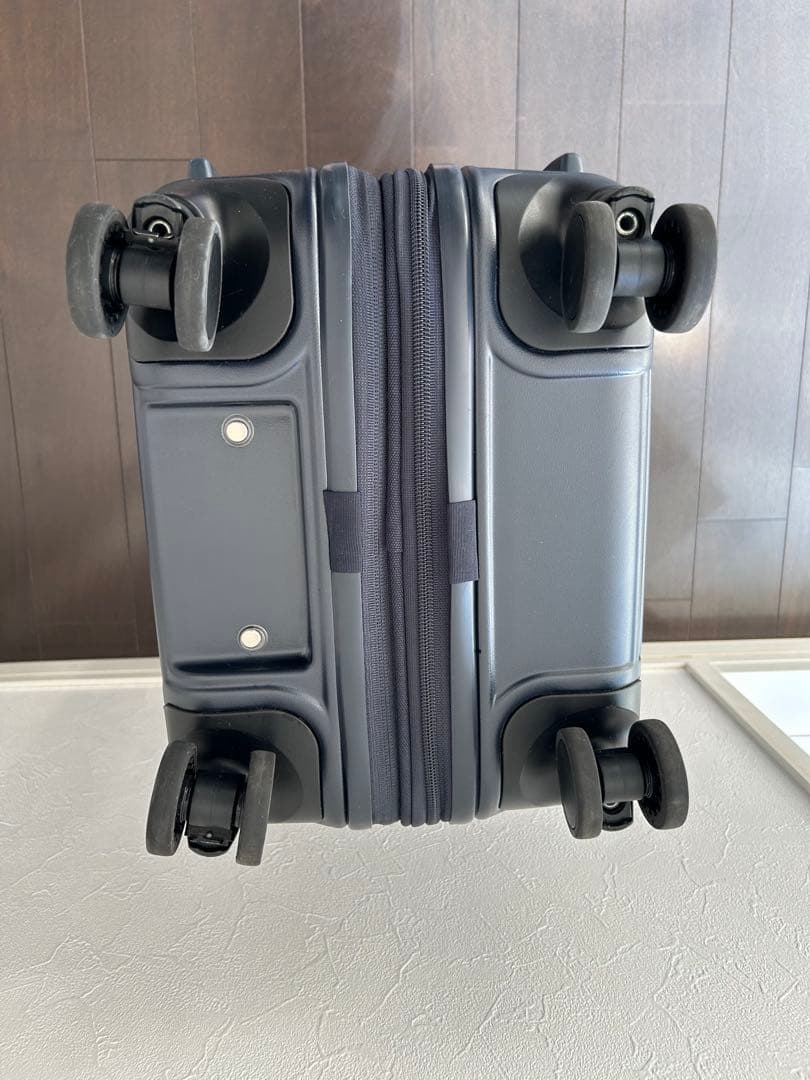 サムソナイト　キャリーケース　35ℓ