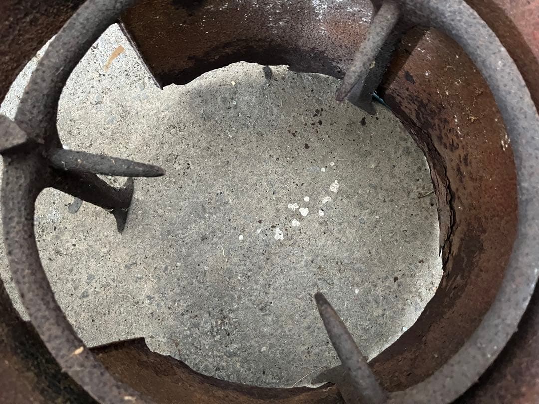 時代物レトロ茶釜セット　 (鋳鉄製　鉄器火鉢)+(茶釜 風炉釜 羽釜 アルミ製)