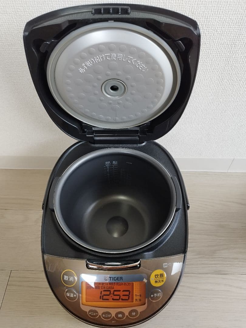 IH炊飯ジャー　一升　炊飯器　TIGER　タイガー　JKT-B181