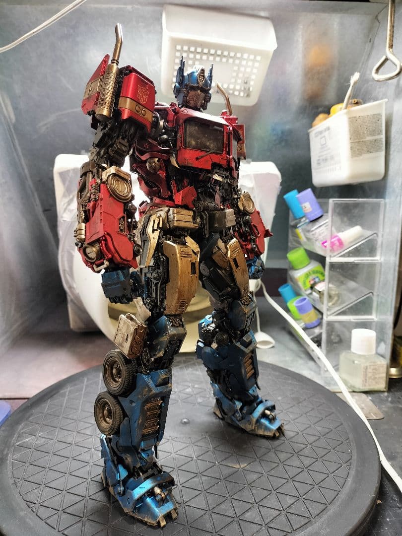 yolopark オプティマス・プライム塗装済み完成品