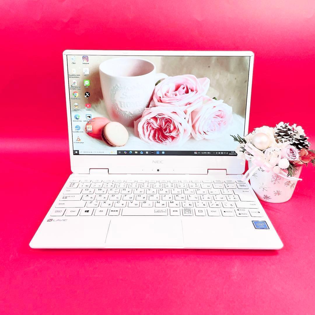 バッテリー良好❣️小型軽量✨️薄型ノートパソコン✨️可愛い白✨️サクサク動くSSDカメラ