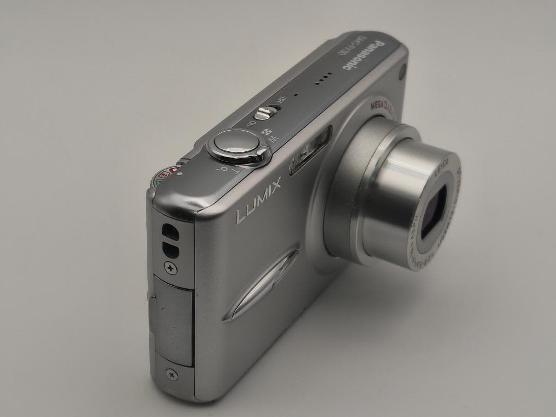 【美品・完品】Panasonic LUMIX DMC-FX30 純正電池3個付