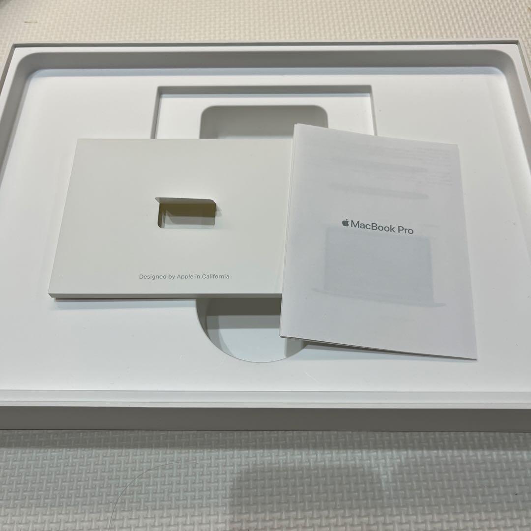 MacBook Pro 13インチ 2017年モデル 箱、充電器セット