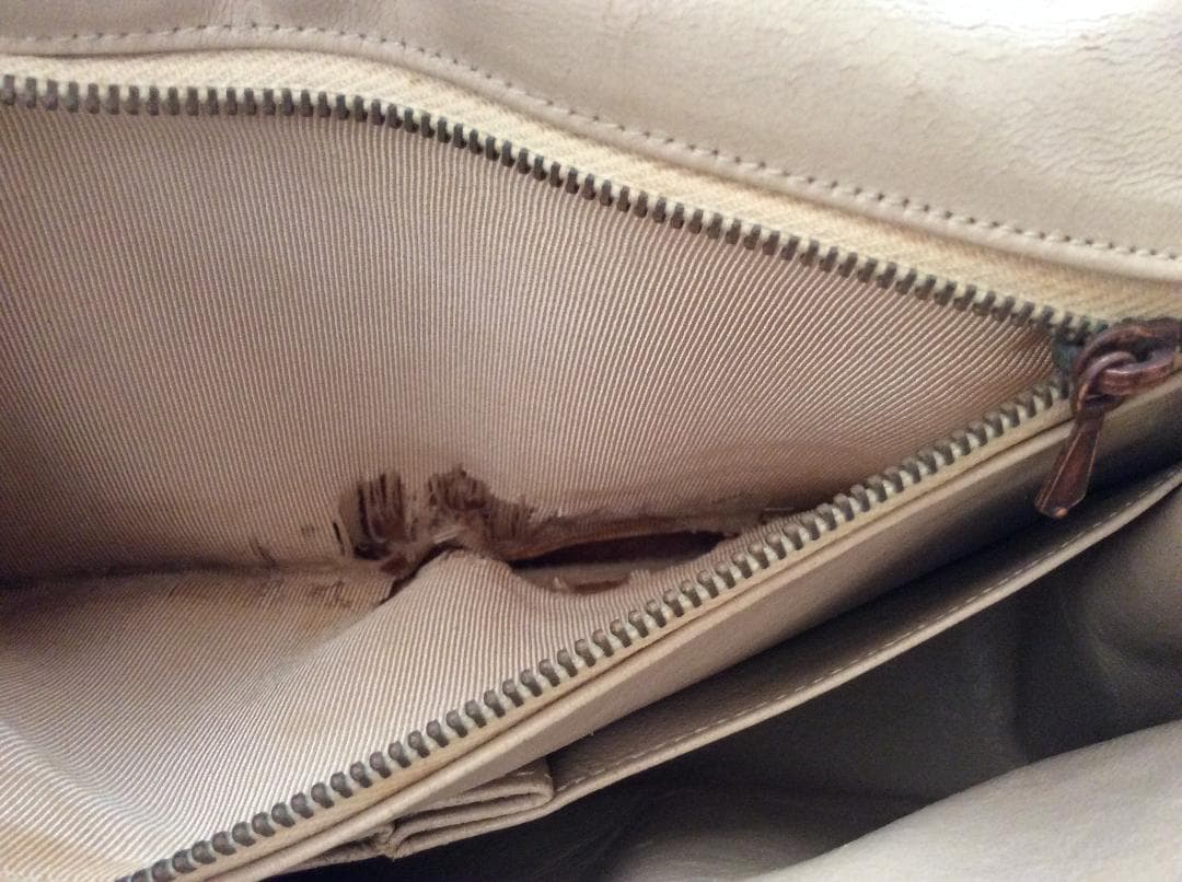 54.CHANEL ショルダーバッグ マトラッセ　チェーンショルダー　Ｇ金具