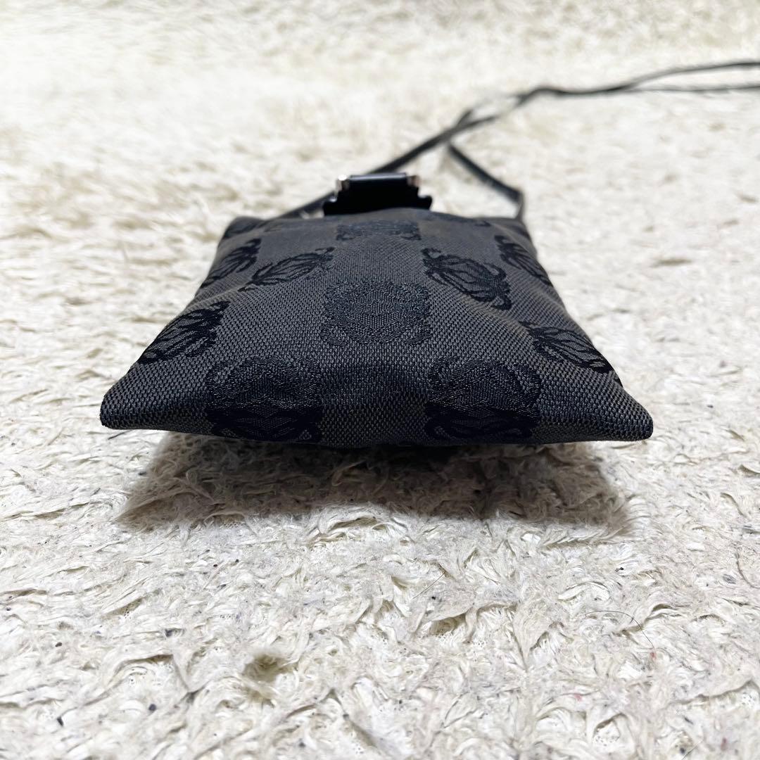 【商談中LOEWE ショルダーバッグ　ポシェット　レザー　黒　リピートアナグラム