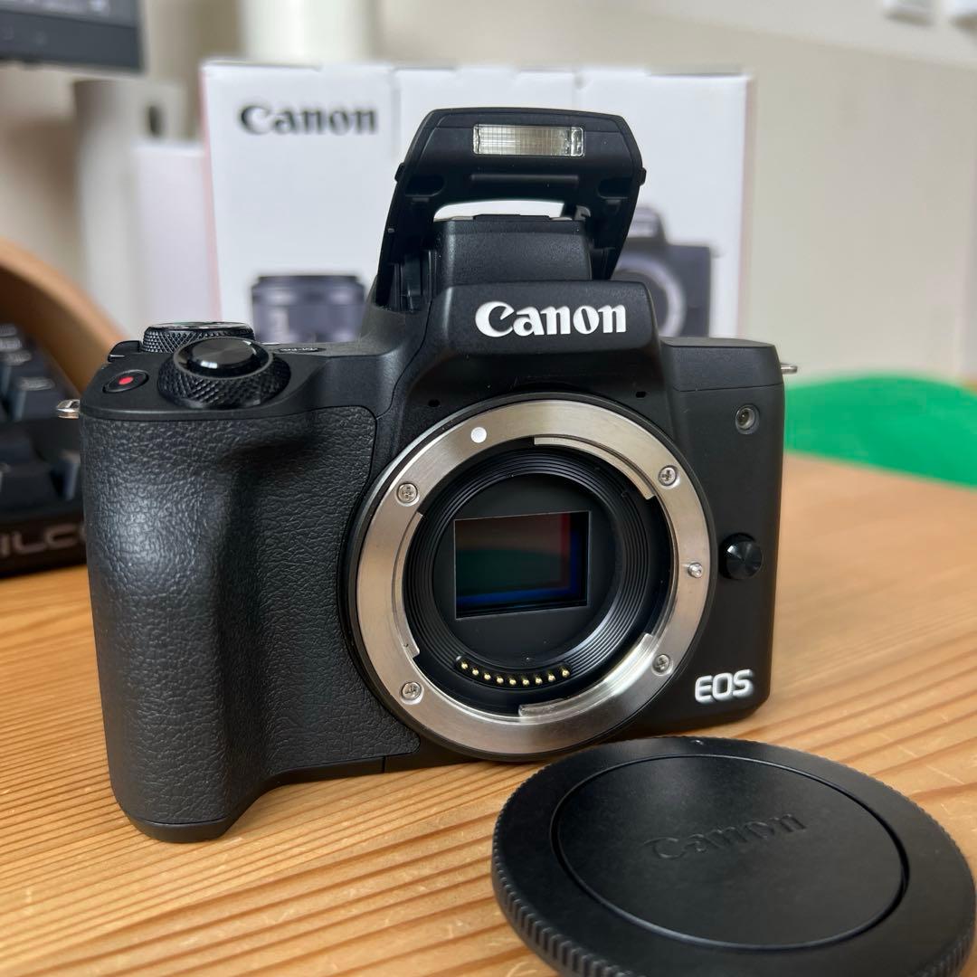 【美品】Canon／EOS Kiss M（ブラック）