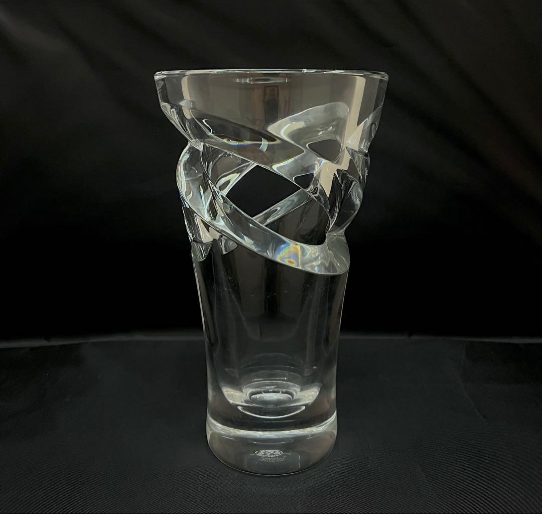 ハ*ナ様 バカラ トルネード 花瓶 斬新なデザインが高級感溢れるフラワーベース