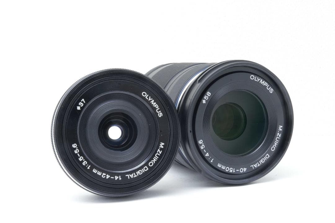 新品級♪OLYMPUS E-M10 Mark III ダブルズーム　人気機種