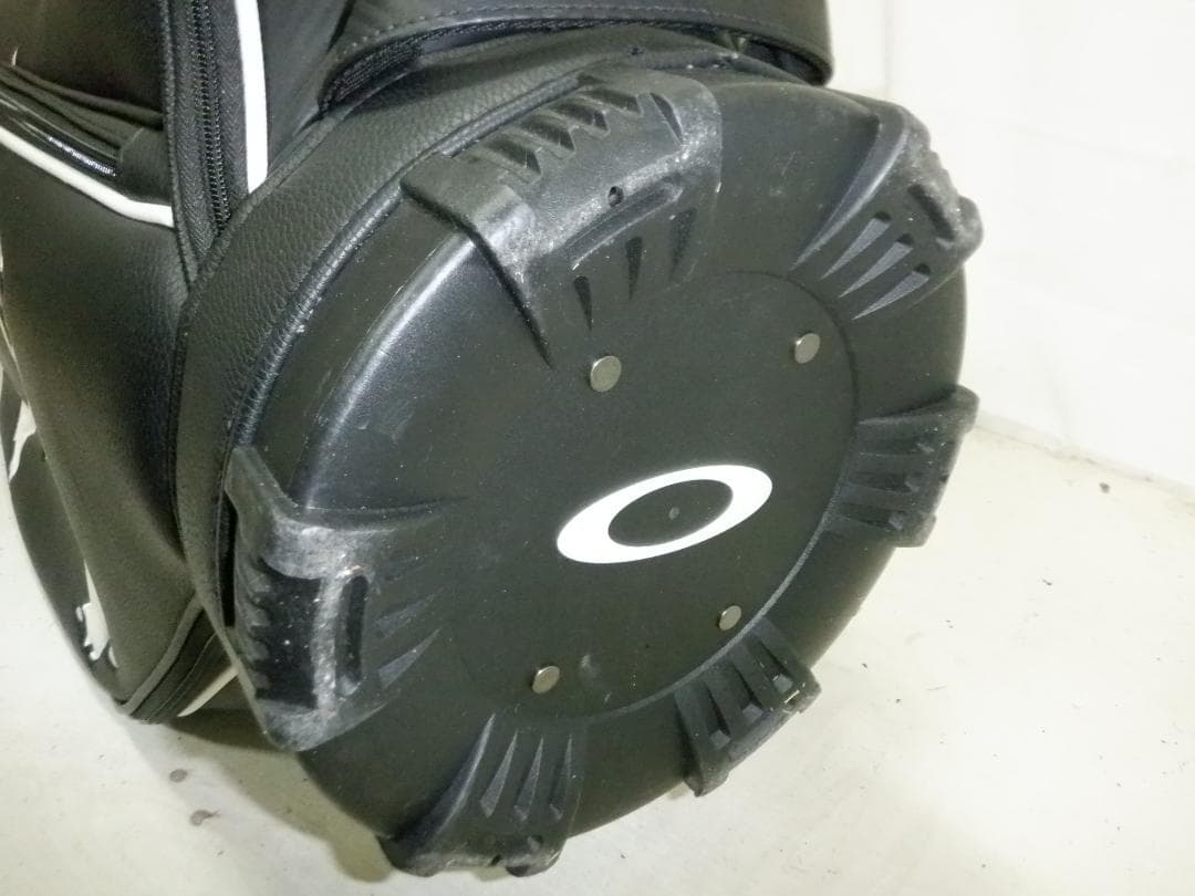 OAKLEY★オークリー★スカル★9.5型★美品★スタッフ(BK×WH)