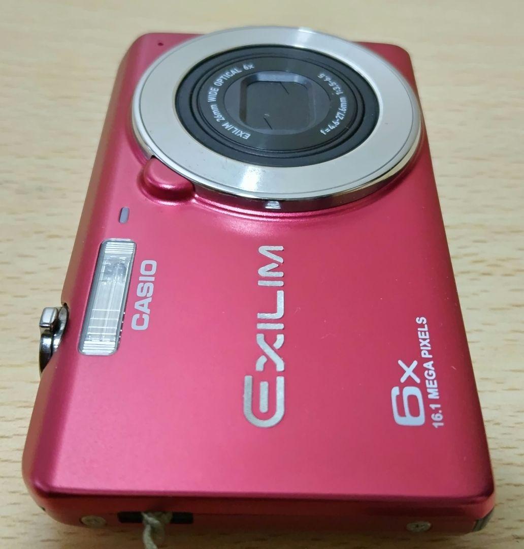 CASIO EXILIM EX-Z900 16.1MP コンパクトデジタルカメラ