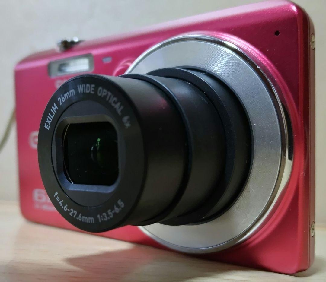 CASIO EXILIM EX-Z900 16.1MP コンパクトデジタルカメラ