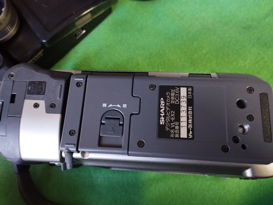 シャープ　miniDV ビデオカメラ 大変貴重な動作品　ダビングに◎