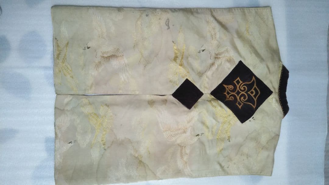 (2月限定)アイヌ伝統衣装!　豪華金色刺繍