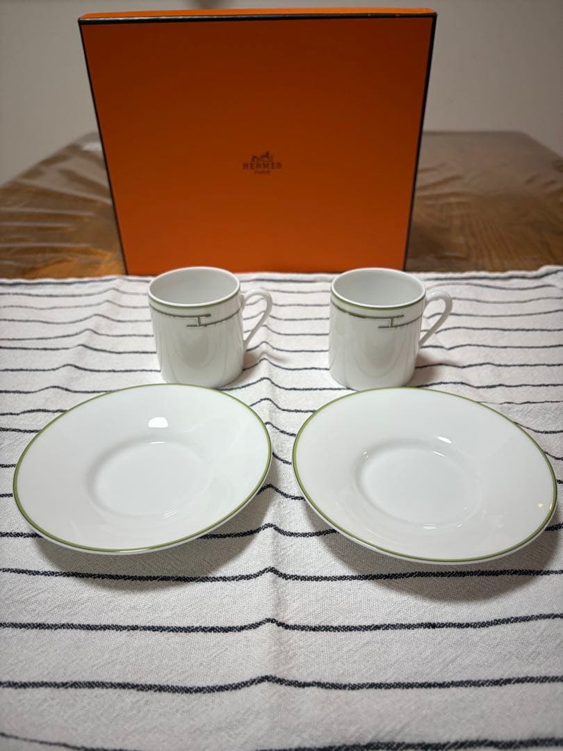 HERMES リズムグリーン　カップアンドソーサー2客