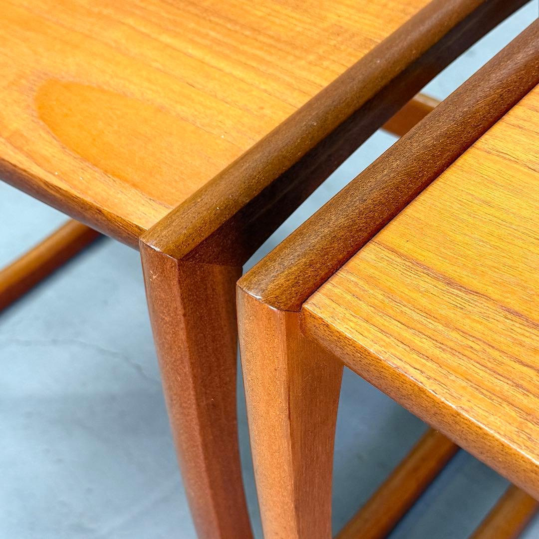 イギリス ヴィンテージ チーク ネストテーブル